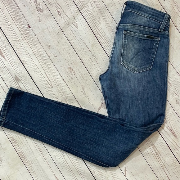 Sz 26 Joe's Jeans Medium Wash The Skinny Denim Jeans EUC Casual Preppy Weekend - Picture 7 of 9